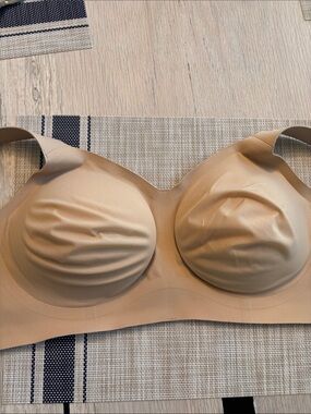 Nude Beyond Bra Evelyn &Bobbie L